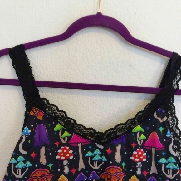 ROMWE TOP - Picture 3 of 6